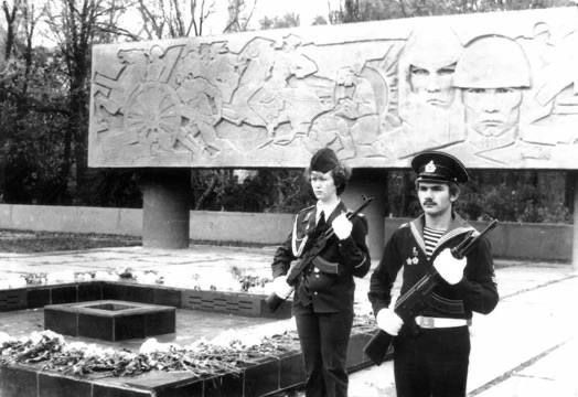 �������, 23 �������, ���� �1 ���������� �������� 48 ��� �� ��� ���������