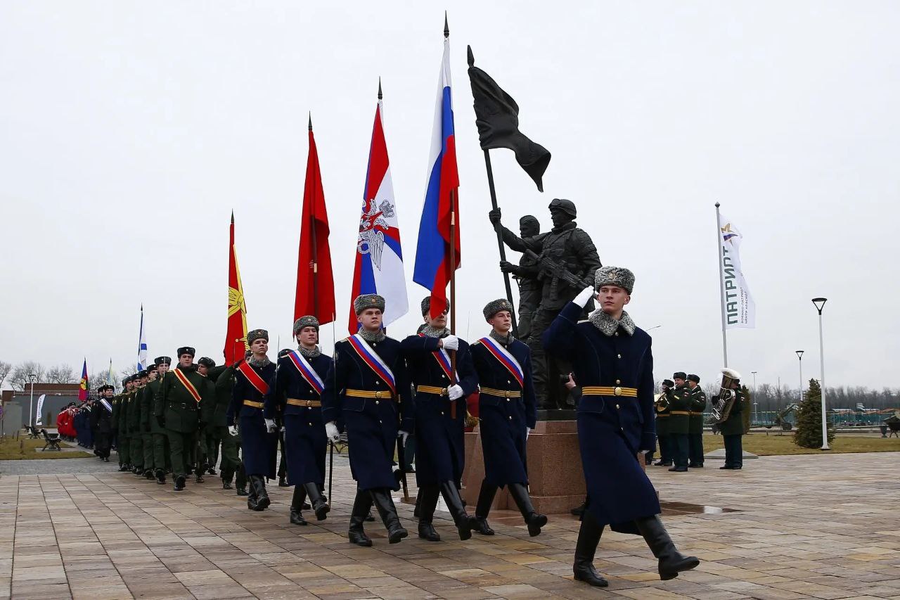 Торжественная церемония, посвященная Дню защитника Отечества, в военно-патриотическом центре «Патриот» им. Героя Российской Федерации, генерала армии Виктора Казанцева Торжественная церемония, посвященная Дню защитника Отечества, в военно-патриотическом центре «Патриот» им. Героя Российской Федерации, генерала армии Виктора Казанцева