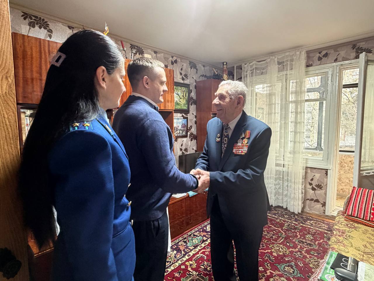 С Днём защитника Отечества поздравили Почётного гражданина города Краснодара Степана Степановича Кузнецова С Днём защитника Отечества поздравили Почётного гражданина города Краснодара Степана Степановича Кузнецова