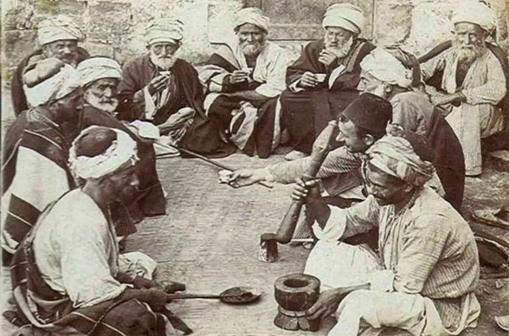 История кофе: Как суфии изменили привычки всего мира