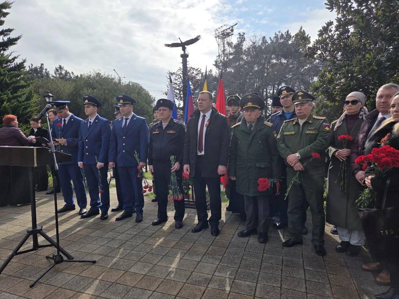 Работниками Туапсинской межрайонной прокуратуры принято участие в митинге памяти, посвященном Дню начала специальной военной операции Работниками Туапсинской межрайонной прокуратуры принято участие в митинге памяти, посвященном Дню начала специальной военной операции