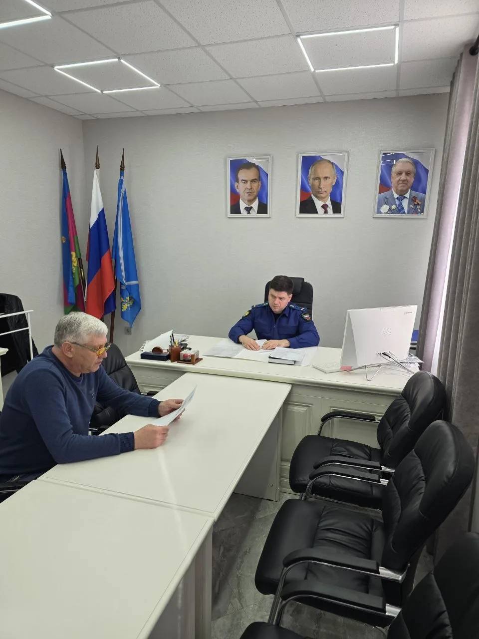 Руководством прокуратуры Новокубанского района осуществлен личный прием участников специальной военной операции и членов их семей