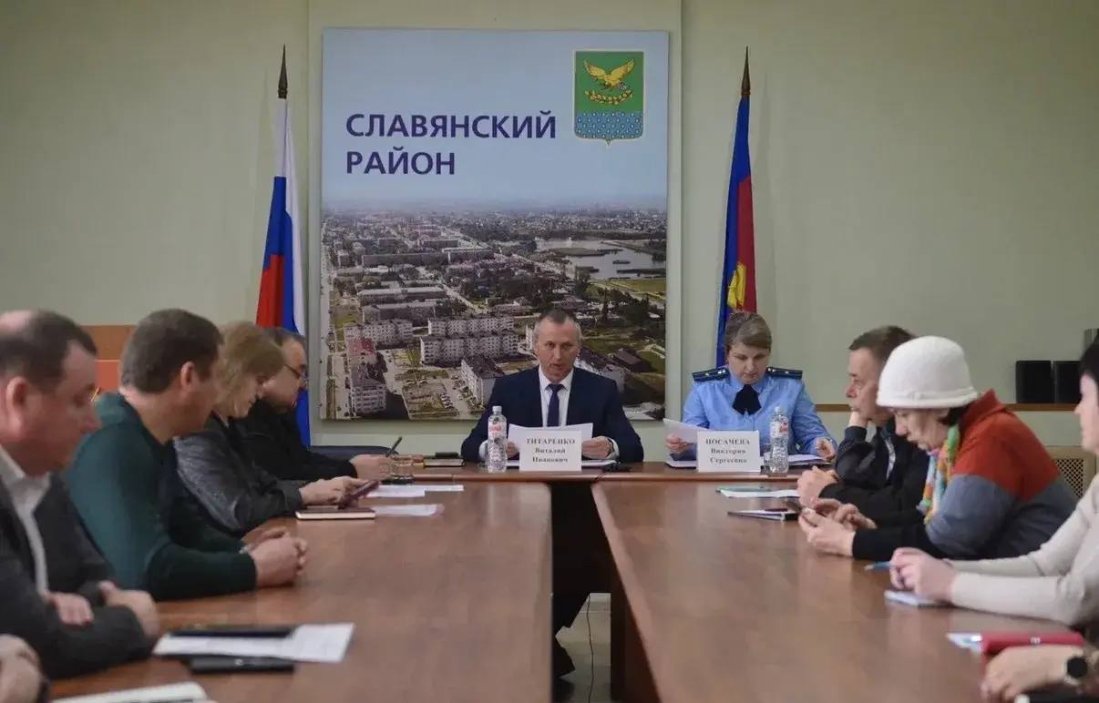 Славянской межрайонной прокуратурой проведена рабочая встреча по вопросам соблюдения трудовых прав участников специальной военной операции