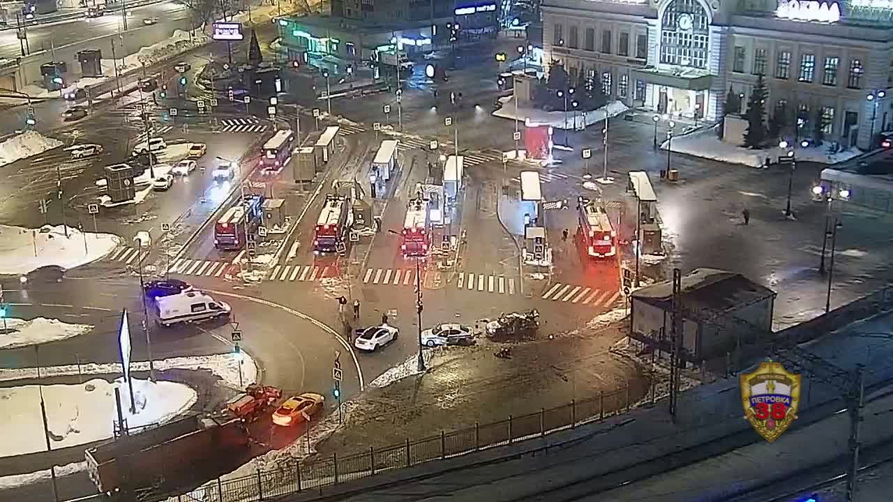 Момент взрыва машины МВД в Москве попал на видео