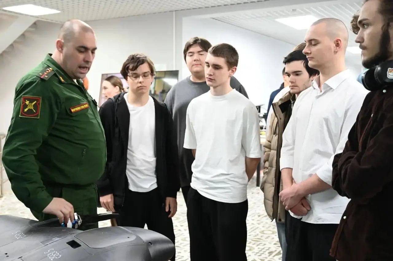 В Анапе провели форум БПЛА «Пилоты нового времени» В Анапе провели форум БПЛА «Пилоты нового времени»