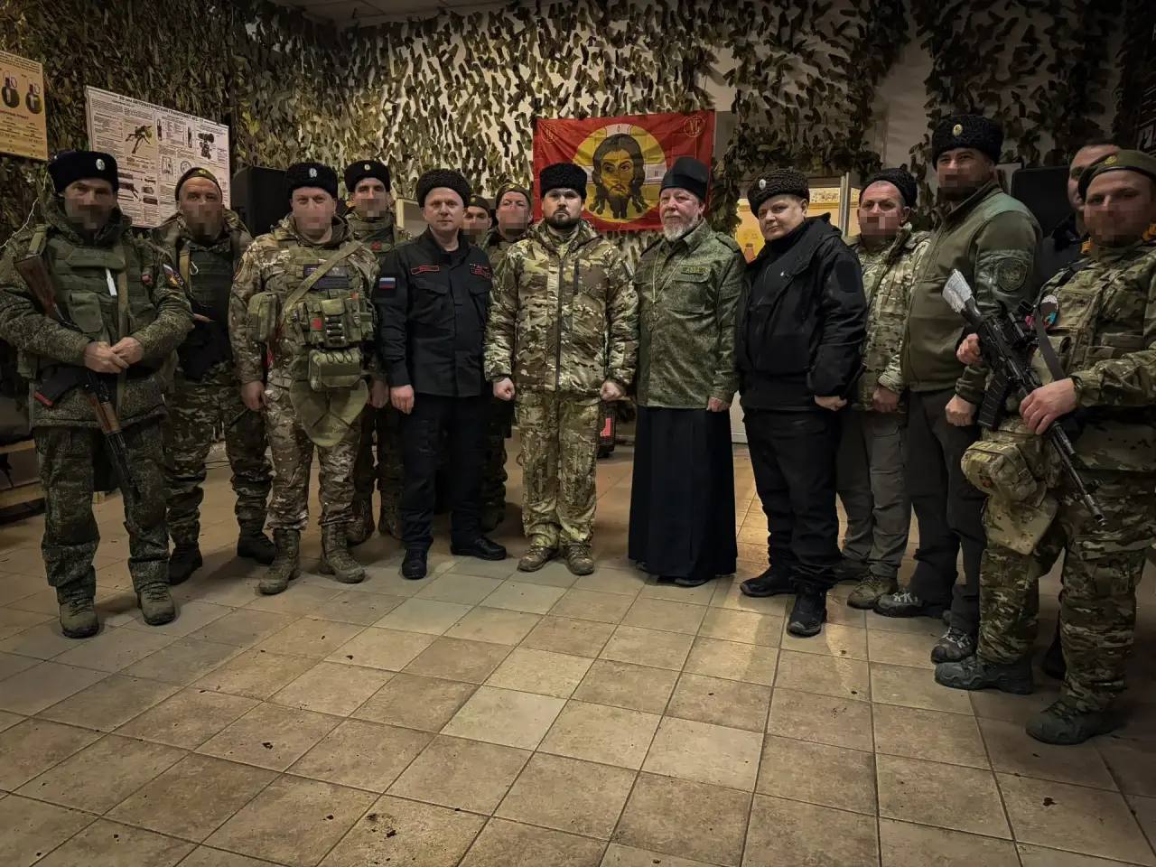 Вице-губернатор Александр Агибалов в зоне СВО посетил расположение добровольческих отрядов БАРС Вице-губернатор Александр Агибалов в зоне СВО посетил расположение добровольческих отрядов БАРС