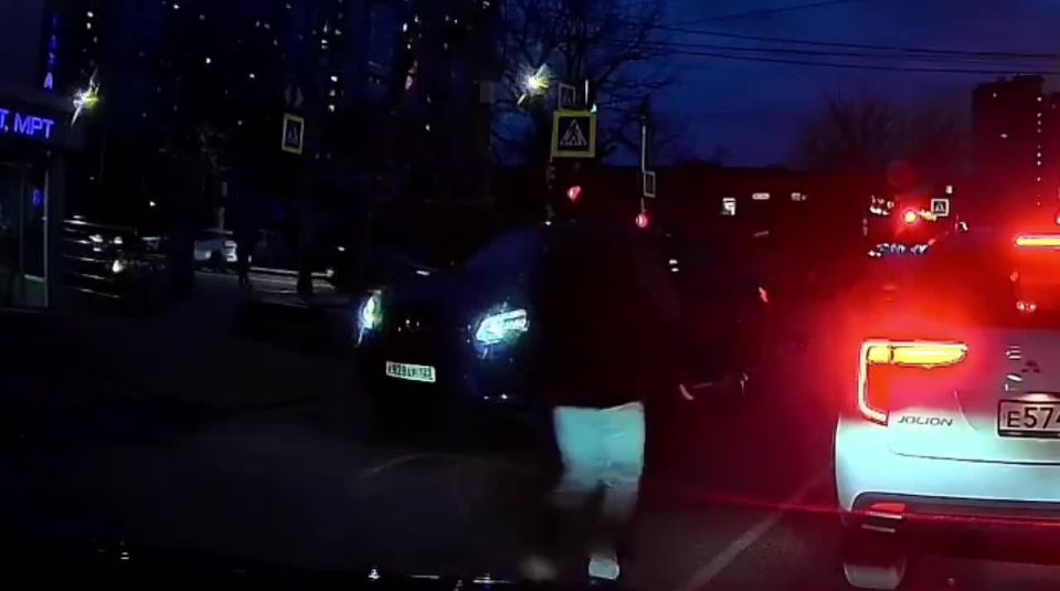 В Краснодаре в результате ДТП пострадал несовершеннолетний пешеход