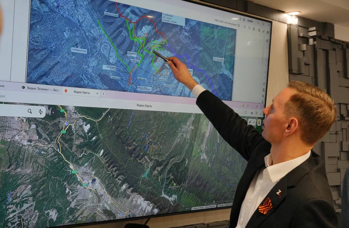 Андрей Кравченко: Строительство Северного обхода позволит существенно разгрузить улично-дорожную сеть Новороссийска Андрей Кравченко: Строительство Северного обхода позволит существенно разгрузить улично-дорожную сеть Новороссийска