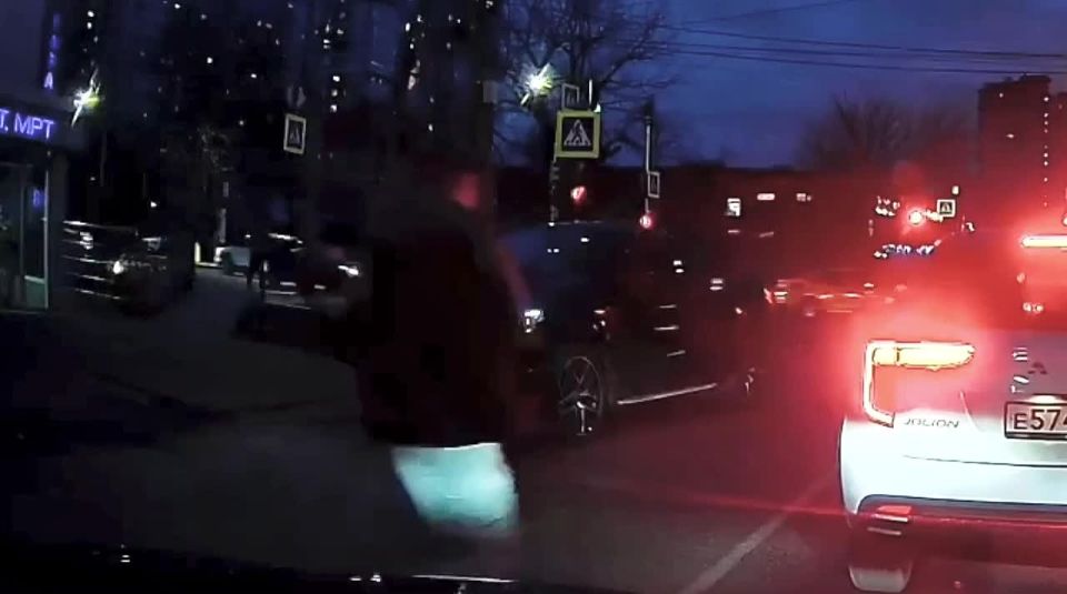 Женщина переехала ребёнка на зебре в Краснодаре