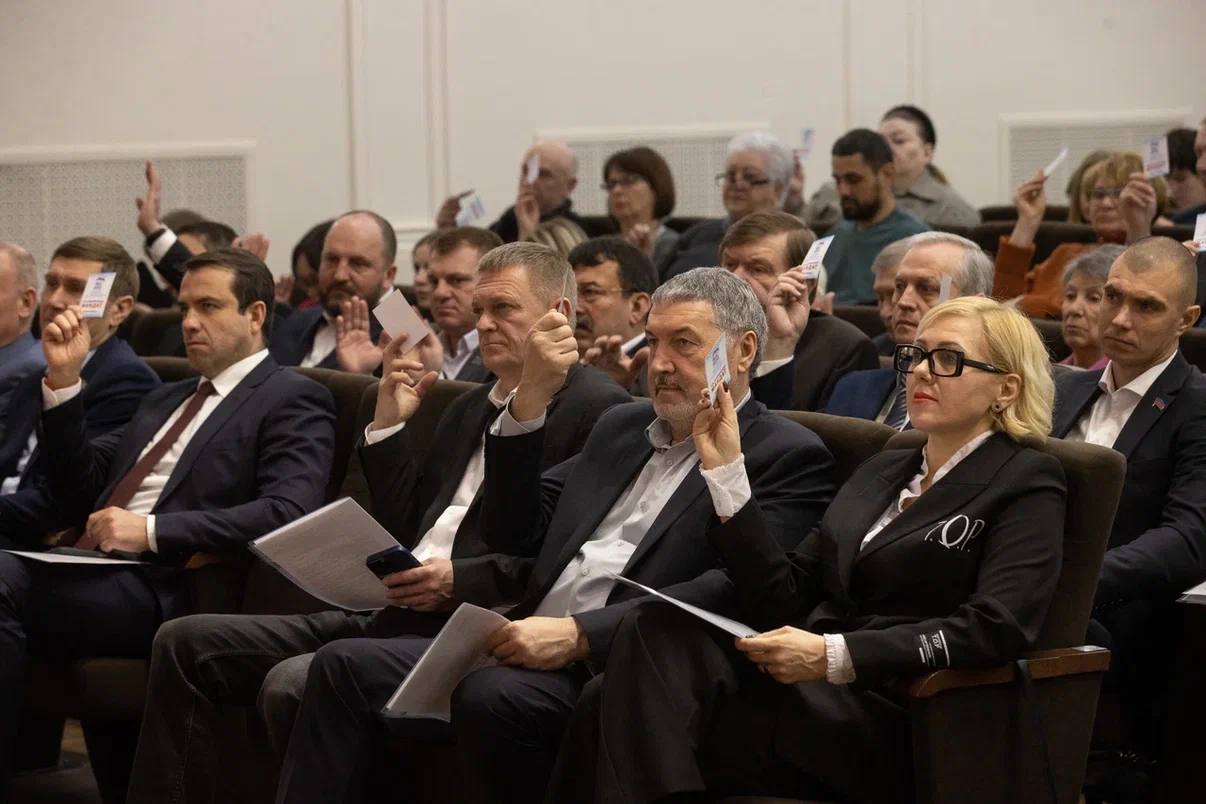 Светлану Маслову избрали секретарем Анапского отделения «Единой России» Светлану Маслову избрали секретарем Анапского отделения «Единой России»