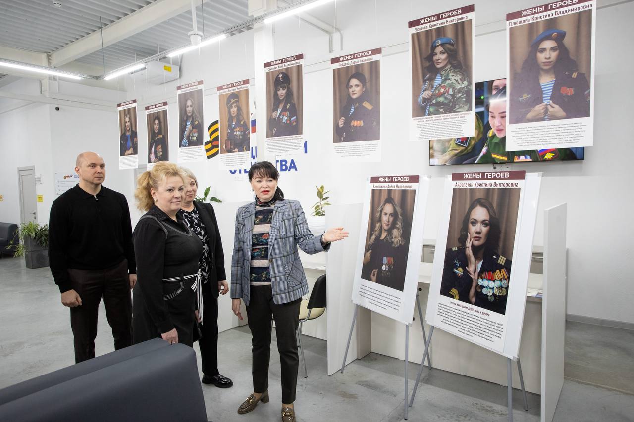 Светлана Маслова посетила анапское отделение фонда «Защитники Отечества» и Центр развития гражданского общества «Вектор»