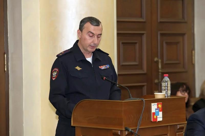 Врио начальника транспортной полиции Сочи довел итоги служебной деятельности на очередной сессии Городского Собрания Врио начальника транспортной полиции Сочи довел итоги служебной деятельности на очередной сессии Городского Собрания