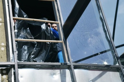 В домах Краснодара начали восстанавливать окна после атаки БПЛА