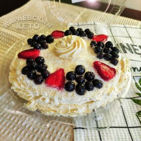 Шоколадный кето торт с ягодами: удивительное лакомство на любой случай