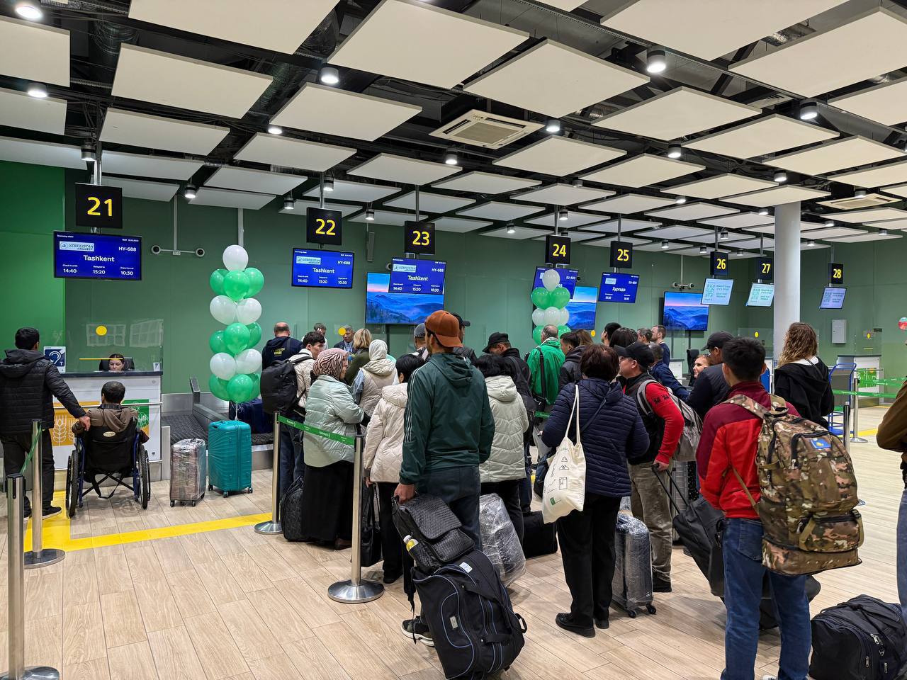 В аэропорту Краснодара ввели временные ограничения на прием и выпуск воздушных судов