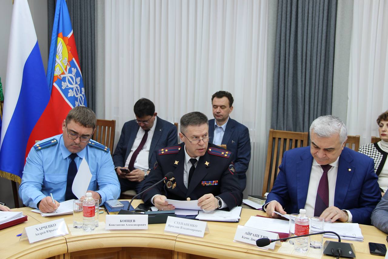 Прокуратурой г. Армавира принято участие в заседании очередной сессии Армавирской городской Думы