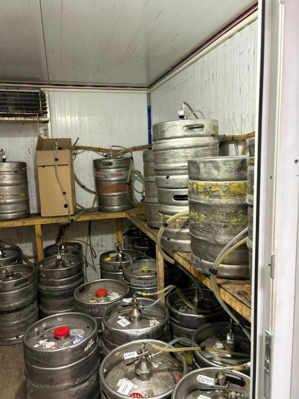 Новороссийские полицейские пресекли незаконную продажу алкогольной продукции и изъяли около 900 литров напитков