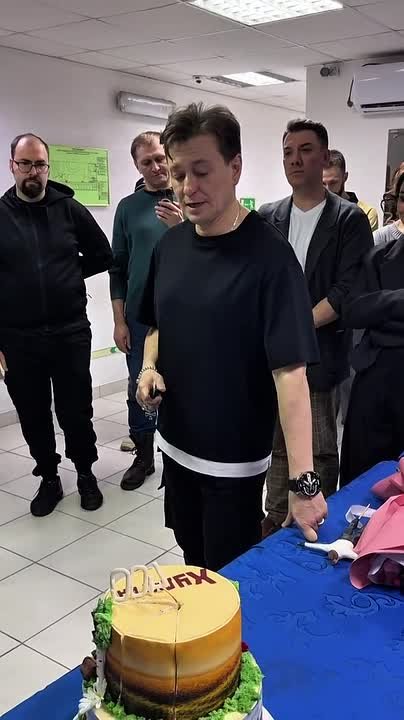 Краснодар встретил Сергея Безрукова овациями и необычным кулинарным сюрпризом