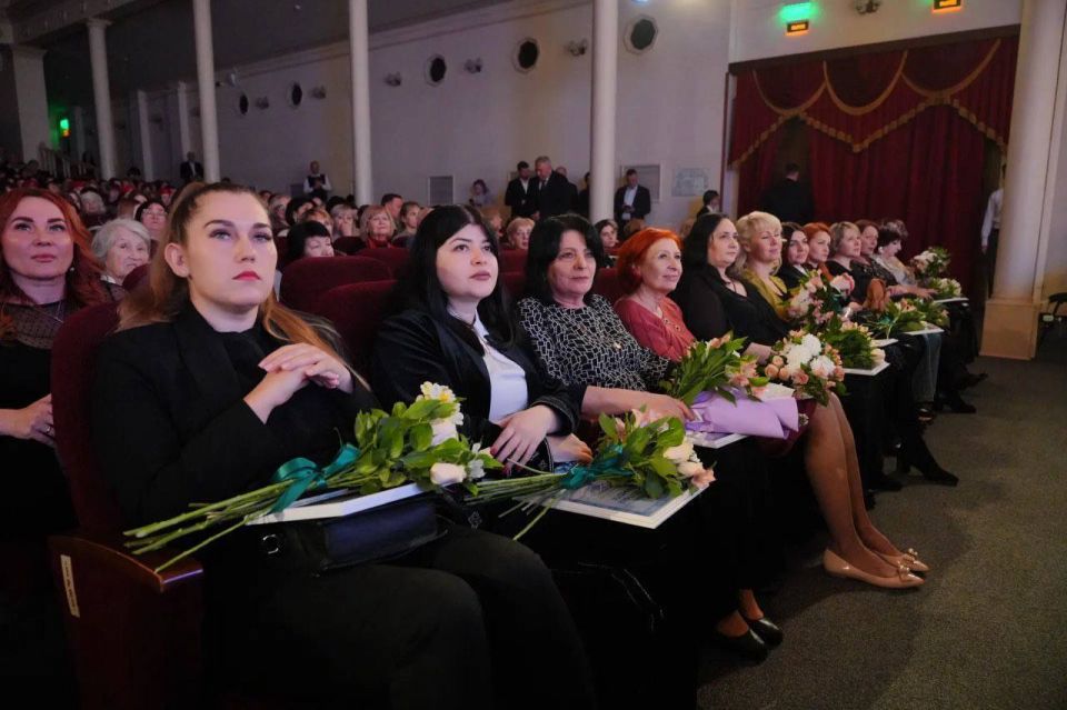 �������� 8 ����� � ��������� ������ ������������� ���������� ������������� ����������� � ����� ���������� ������ ������-�����