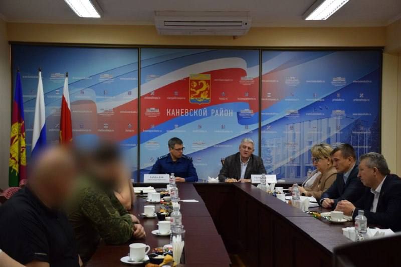 Прокуратурой Каневского района совместно с органами местного самоуправления проведена встреча с участниками СВО