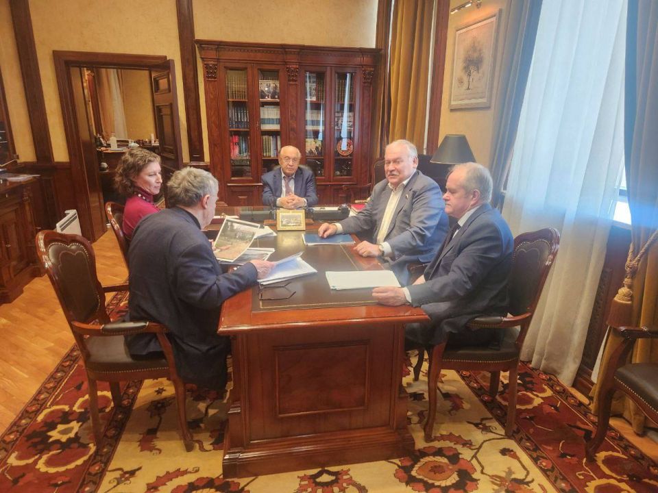 Константин Затулин: Сегодня, 12 марта ректор Московского государственного университета академик РАН Виктор Садовничий принял депутата Государственной Думы от Сочинского округа, почетного выпускника МГУ Константина Затулина в...