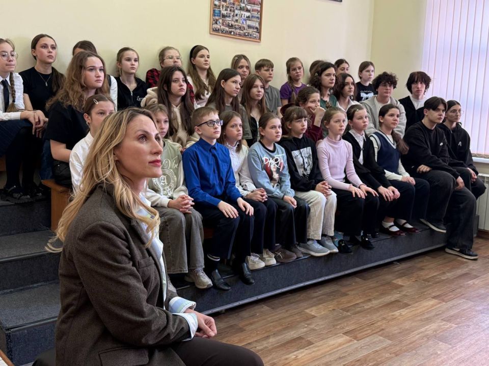 «Культурные разговоры о важном»: ейские школьники узнали историю создания Ленинградской симфонии