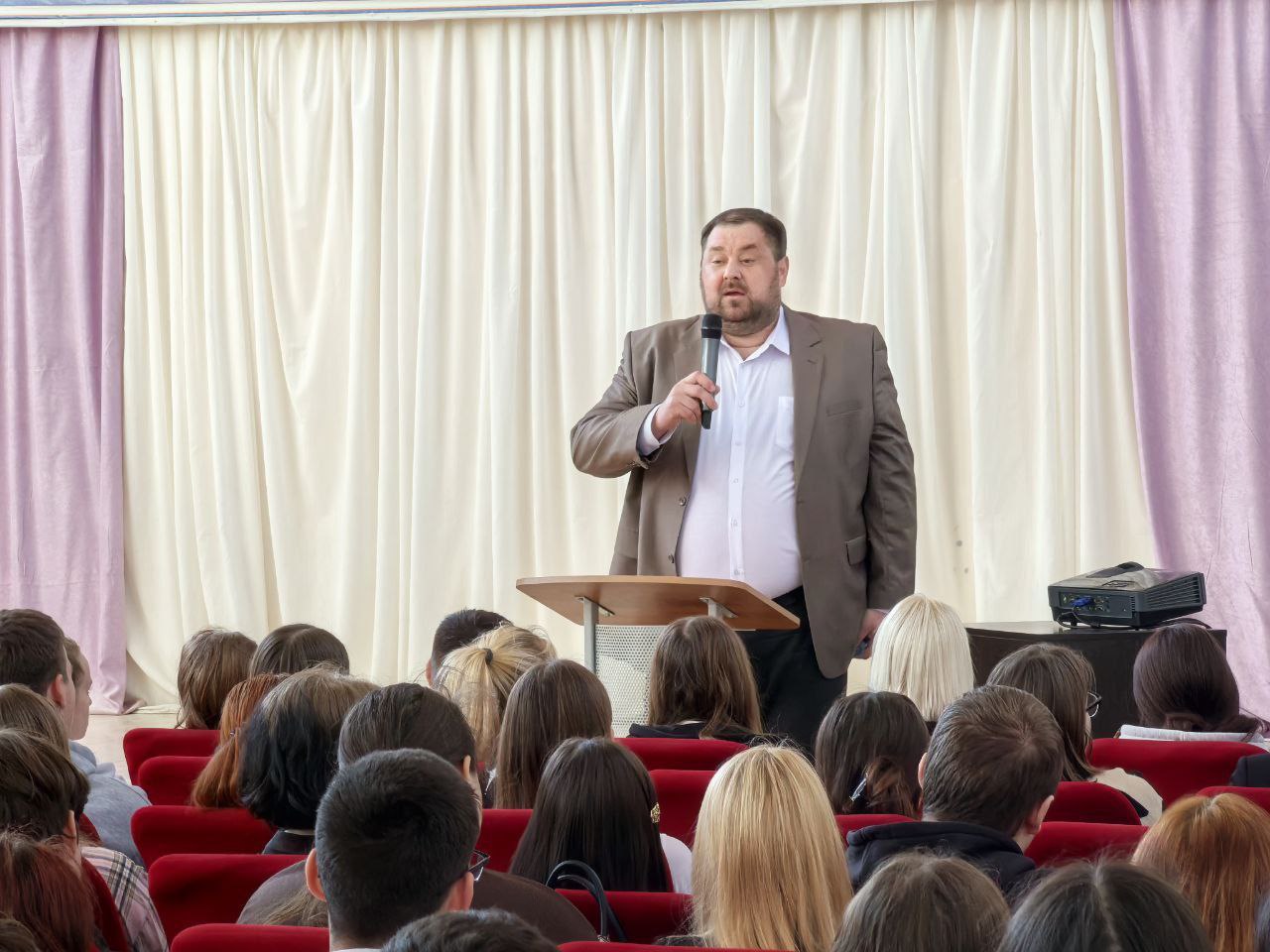 День молодого избирателя: студенты ЕПК узнали всё о выборах День молодого избирателя: студенты ЕПК узнали всё о выборах