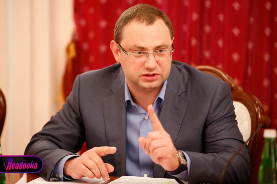 �������� ��������������� ������ ��������� �� ���� � ������������� � ����� ������� �������