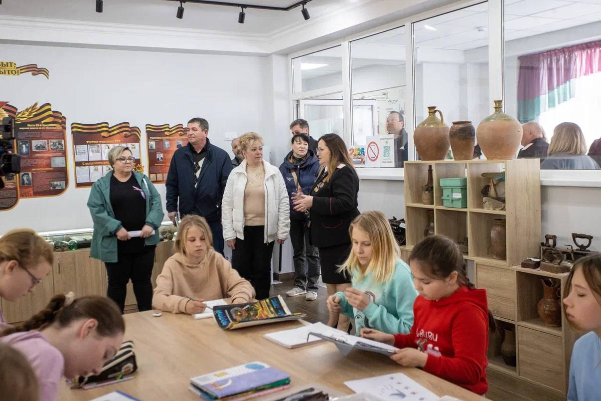 Светлана Маслова осмотрела соцобъекты Гостагаевского сельского округа Светлана Маслова осмотрела соцобъекты Гостагаевского сельского округа