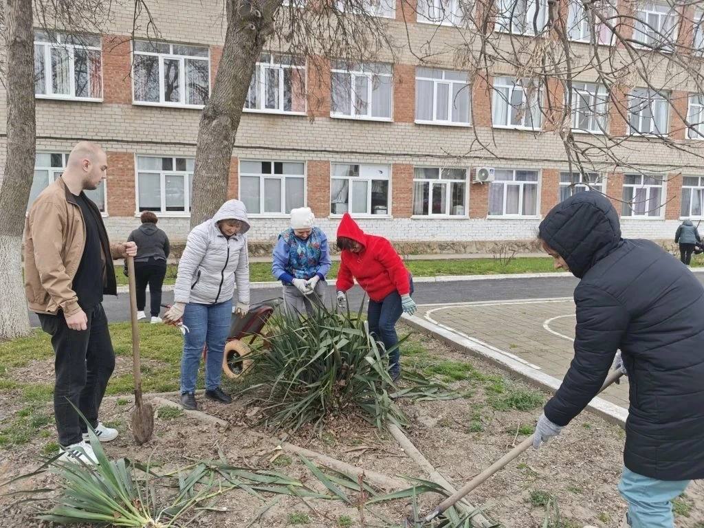 Светлана Маслова: Сегодня в общегородском субботнике приняли участие более 5 тысяч человек Светлана Маслова: Сегодня в общегородском субботнике приняли участие более 5 тысяч человек