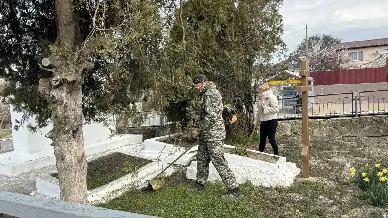 К общегородскому субботнику присоединились порядка 150 учреждений образования и культуры К общегородскому субботнику присоединились порядка 150 учреждений образования и культуры