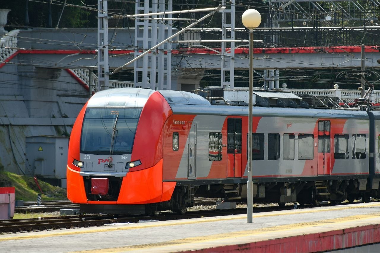 В Сочи временно изменится расписание пригородного железнодорожного сообщения