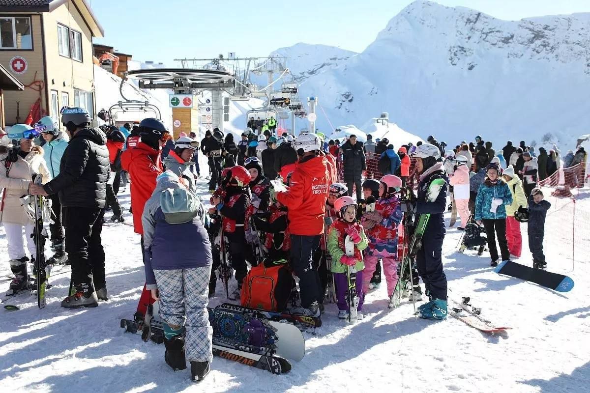 График закрытия горнолыжного сезона в Сочи