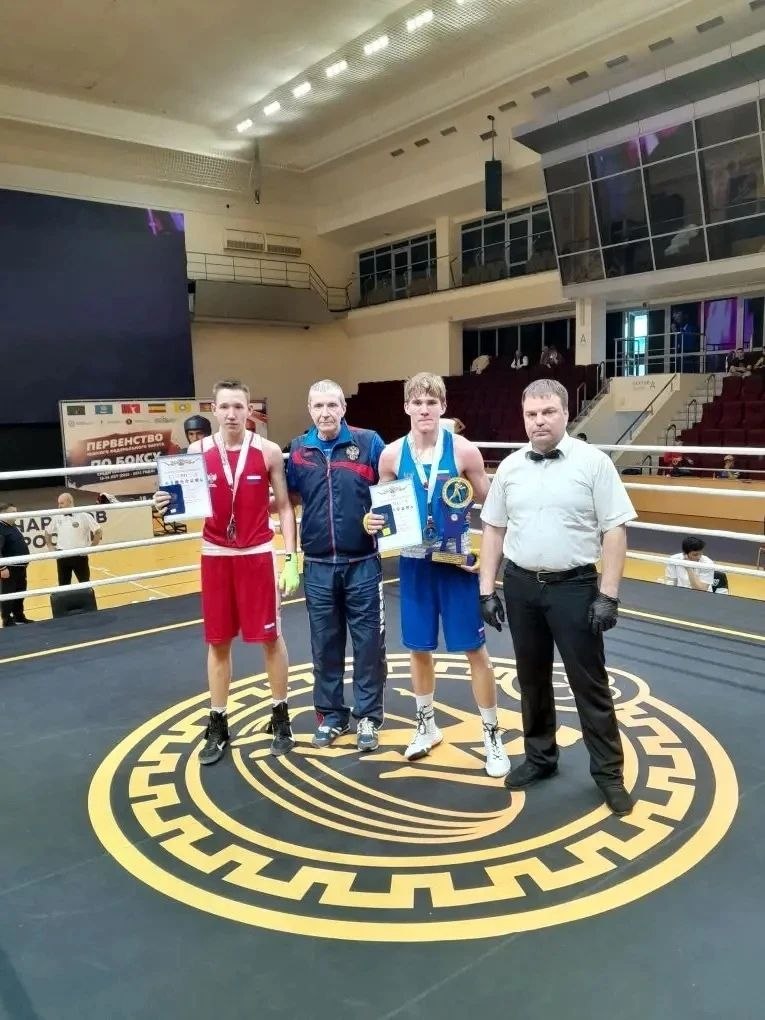 Ейские боксеры на высоте!. От души поздравляю воспитанников СШ "Олимп" с успехом на первенстве Южного федерального округа Ейские боксеры на высоте!. От души поздравляю воспитанников СШ "Олимп" с успехом на первенстве Южного федерального округа