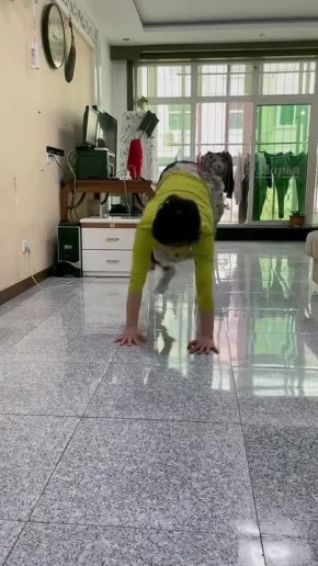 Не забываем разминаться в течение дня!