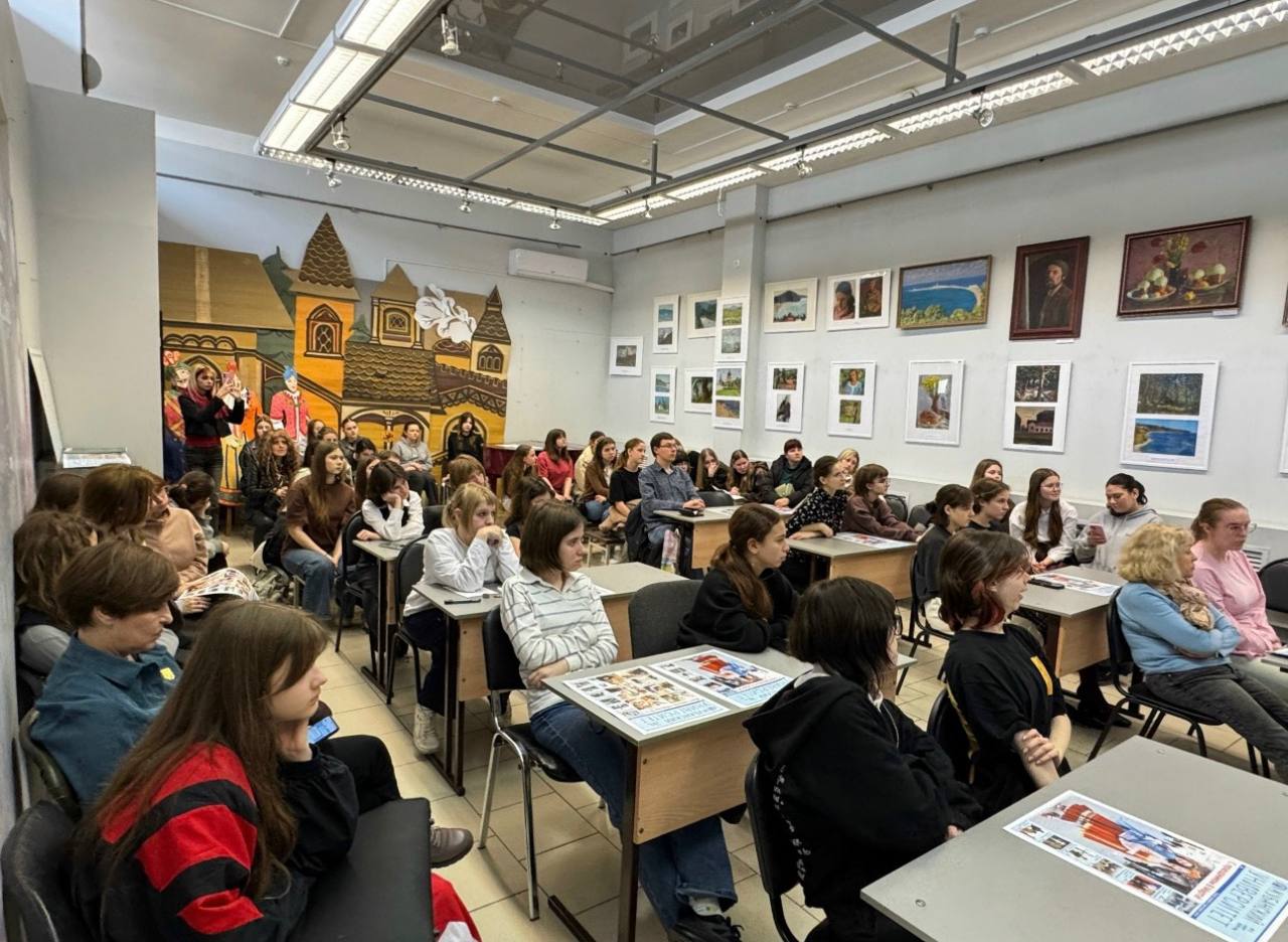 Искусство, которое учит и вдохновляет: в Новороссийске открылась выставка профессора Денисенко «Россия – Родина моя…» Искусство, которое учит и вдохновляет: в Новороссийске открылась выставка профессора Денисенко «Россия – Родина моя…»