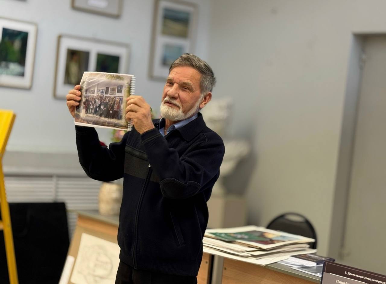 Искусство, которое учит и вдохновляет: в Новороссийске открылась выставка профессора Денисенко «Россия – Родина моя…» Искусство, которое учит и вдохновляет: в Новороссийске открылась выставка профессора Денисенко «Россия – Родина моя…»