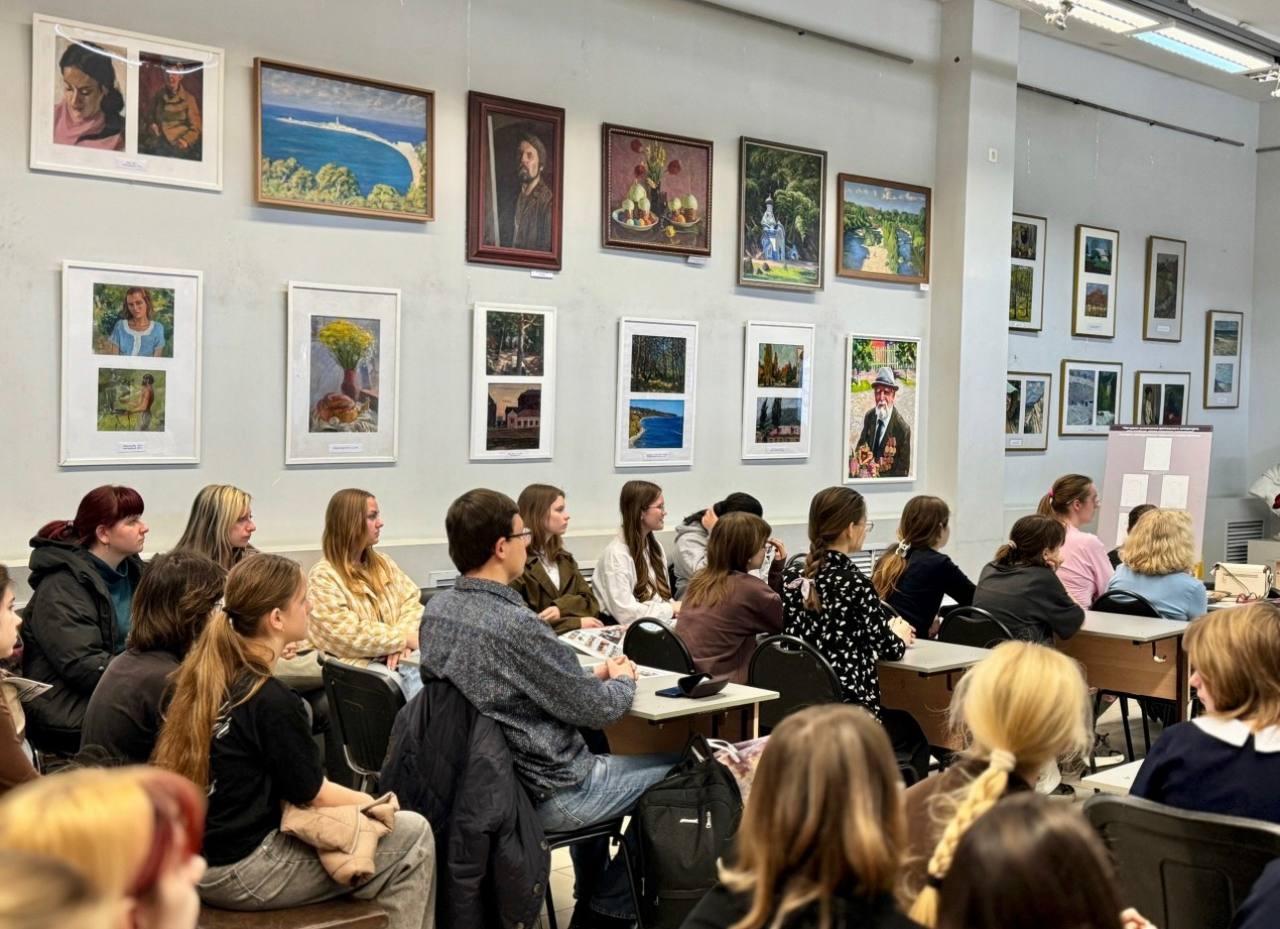 Искусство, которое учит и вдохновляет: в Новороссийске открылась выставка профессора Денисенко «Россия – Родина моя…» Искусство, которое учит и вдохновляет: в Новороссийске открылась выставка профессора Денисенко «Россия – Родина моя…»