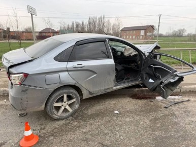 Три человека пострадали в ДТП на трассе на Кубани