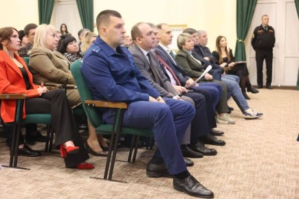 Прокуратурой Апшеронского района принято участие в открытой сессии Хадыженского городского поселения Апшеронского района