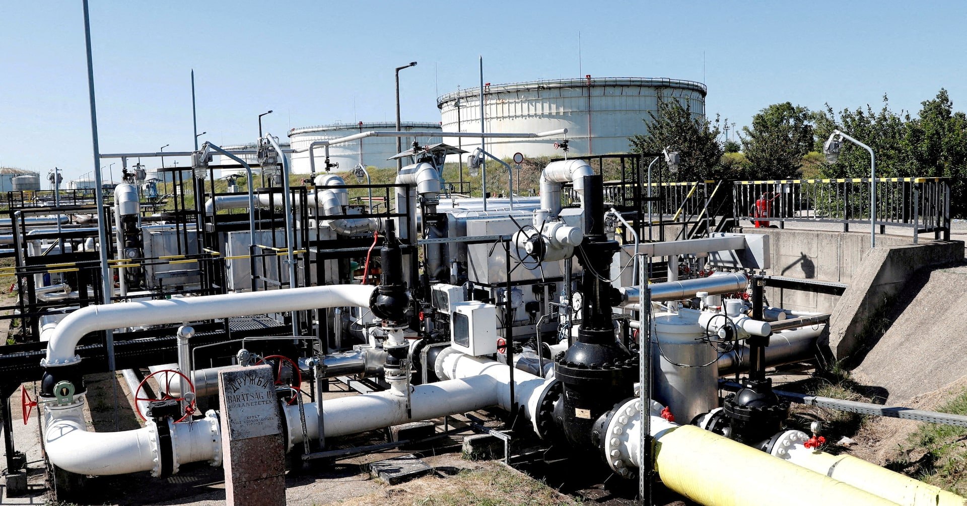 Юрий Баранчик: 40% мощностей России по отгрузке нефти парализовано, мы фсе умрём