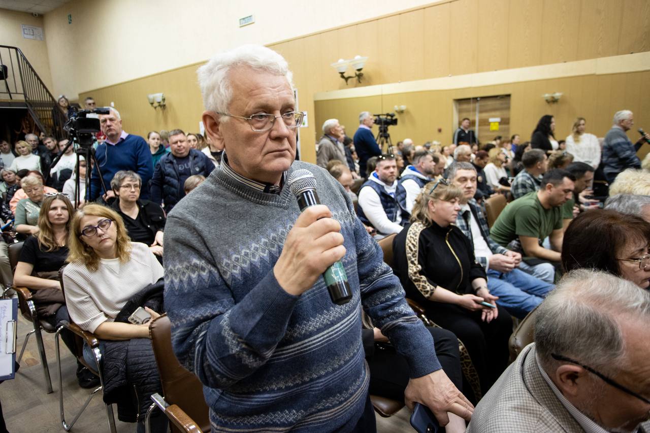 Светлана Маслова провела встречу с жителями Анапского сельского округа Светлана Маслова провела встречу с жителями Анапского сельского округа