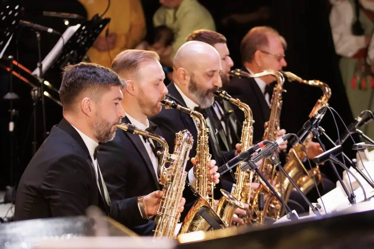 Глава Краснодара поздравил работников культуры с профессиональным праздником Глава Краснодара поздравил работников культуры с профессиональным праздником