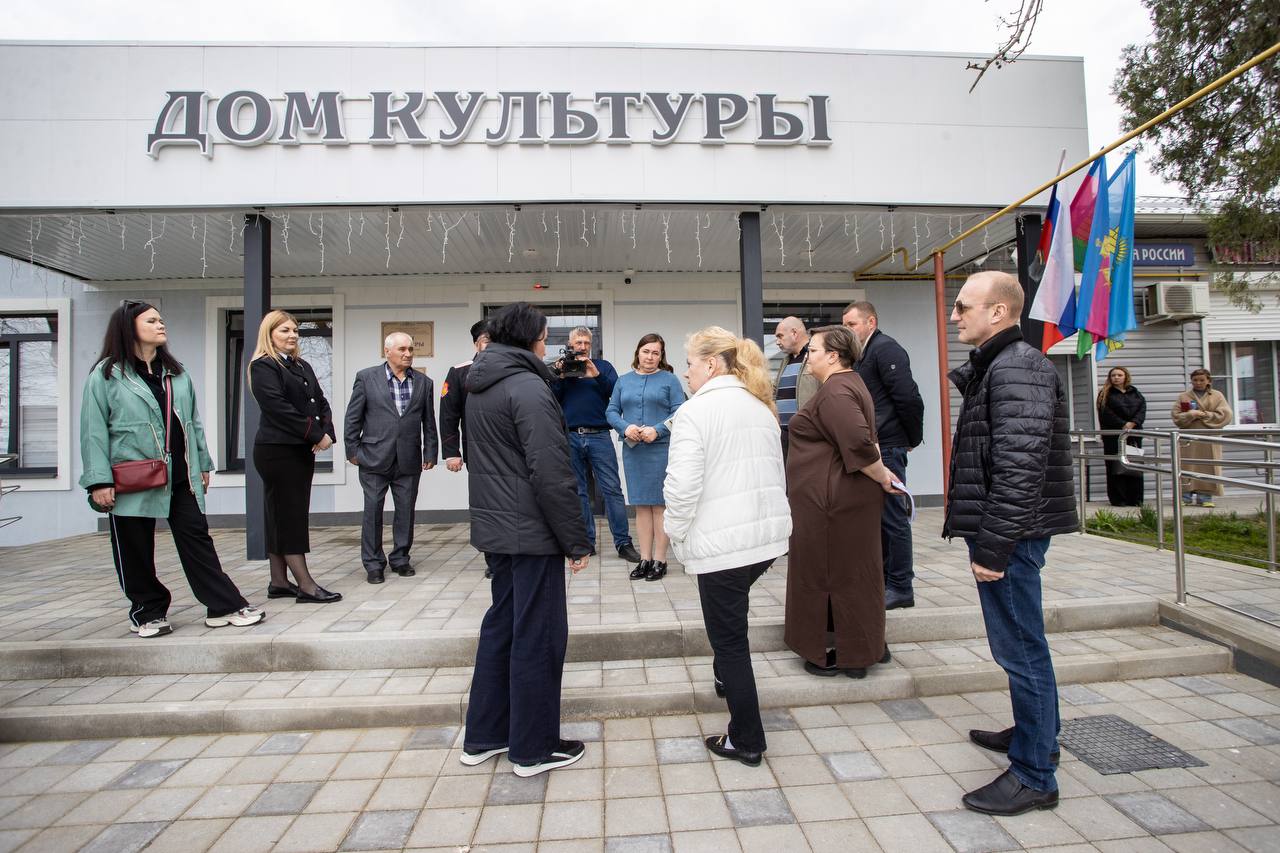 Светлана Маслова посетила соцобъекты Анапского сельского округа Светлана Маслова посетила соцобъекты Анапского сельского округа