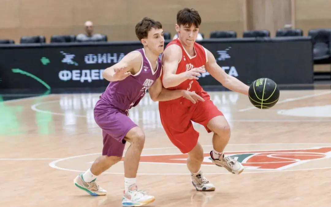 В Краснодаре проходит финал ЮФО Всероссийского чемпионата «Локобаскет – Школьная лига» В Краснодаре проходит финал ЮФО Всероссийского чемпионата «Локобаскет – Школьная лига»