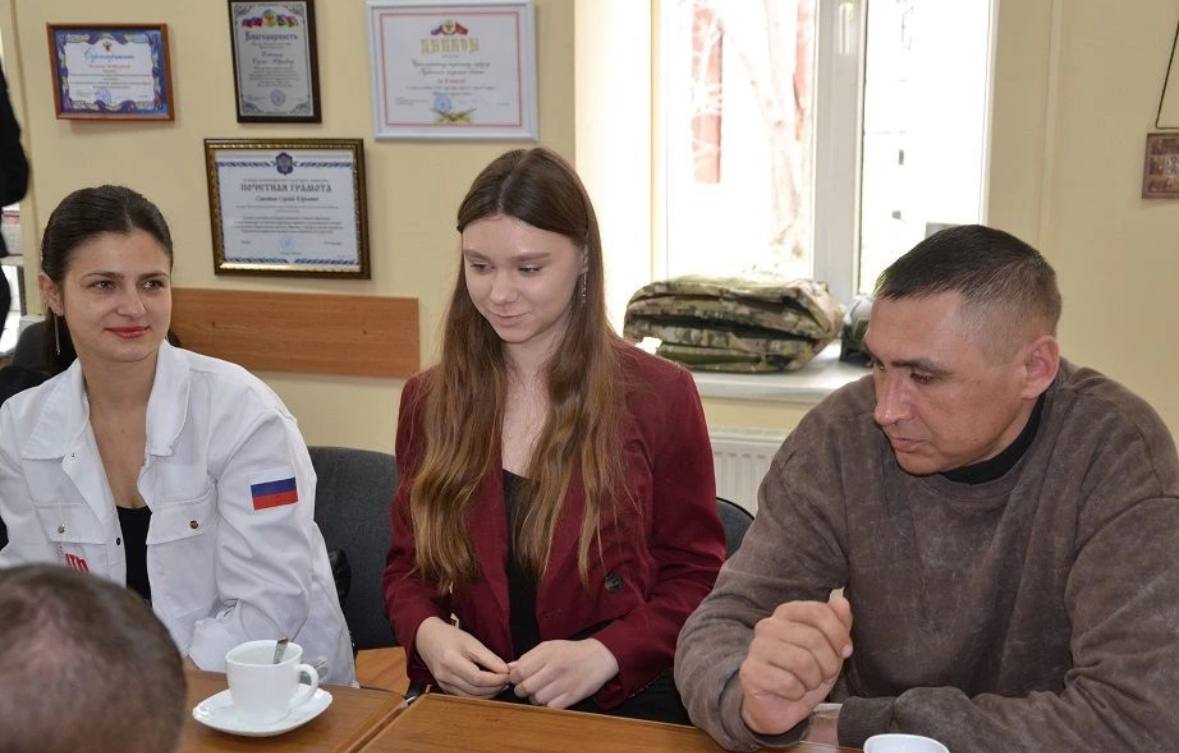 В Новороссийске для школьников, студентов и курсантов казаки организовали показы фильма «Настоящие» и встречи со съемочной группой В Новороссийске для школьников, студентов и курсантов казаки организовали показы фильма «Настоящие» и встречи со съемочной группой