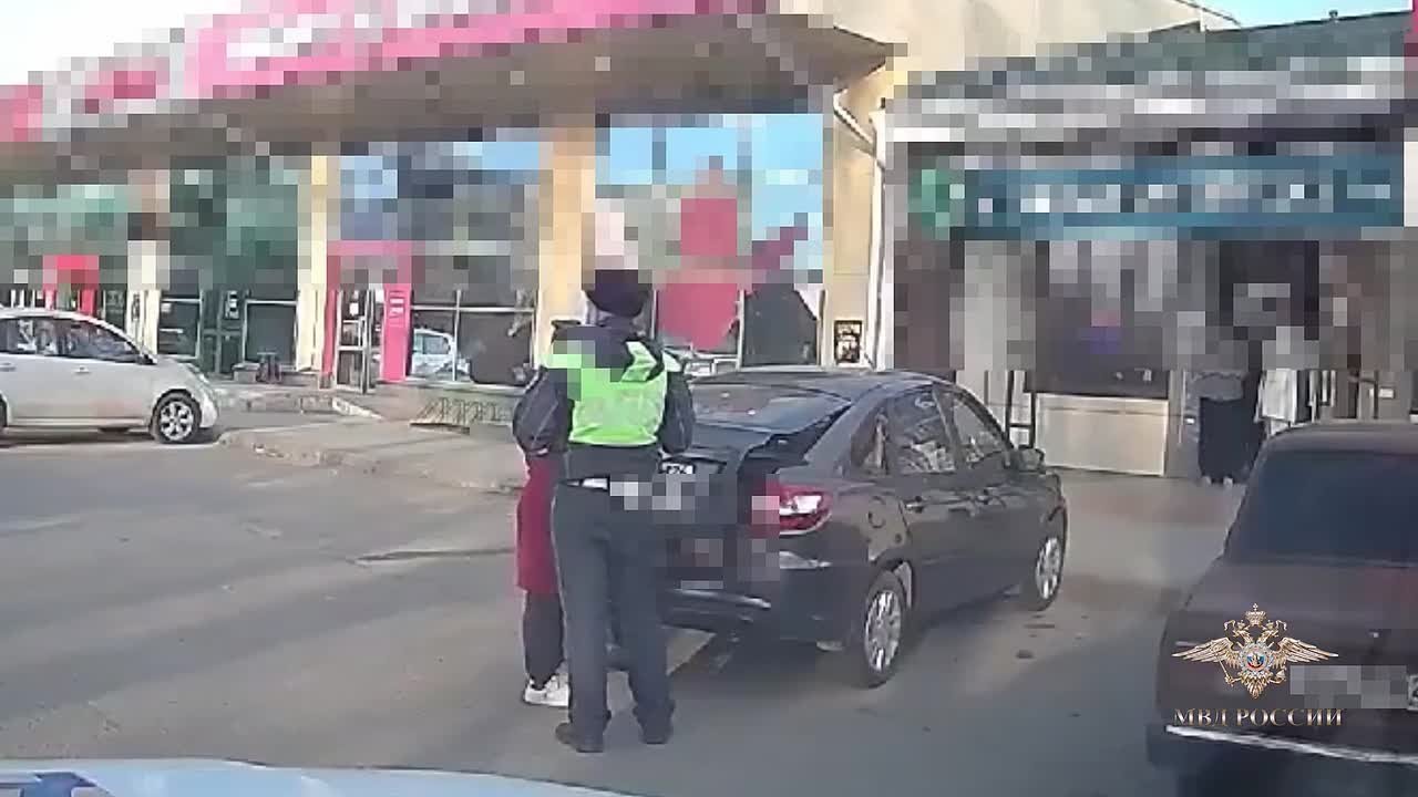 Женщину-водителя с пятилетним ребенком в багажнике задержали на Ставрополье