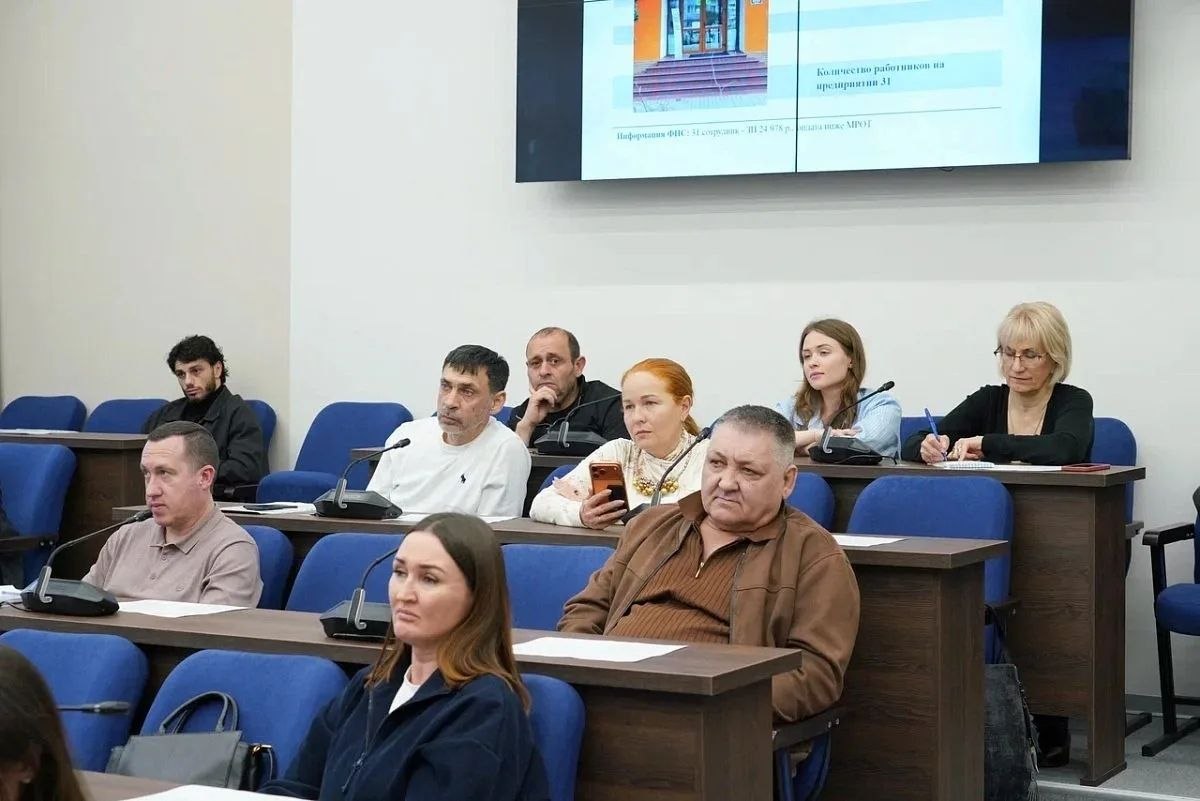 В Сочи 17 работодателей получили рекомендации по устранению нелегальных трудовых отношений В Сочи 17 работодателей получили рекомендации по устранению нелегальных трудовых отношений