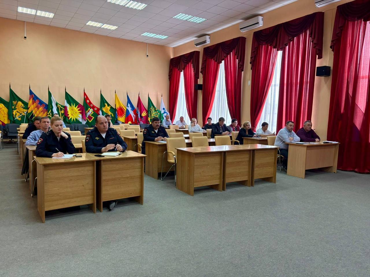 Прокуратурой Северского района принято участие в заседании комиссии администрации МО Северский район по обеспечению безопасности дорожного движения Прокуратурой Северского района принято участие в заседании комиссии администрации МО Северский район по обеспечению безопасности дорожного движения