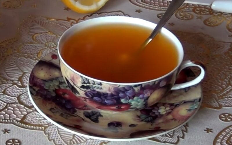 Чай с медом: полезный напарник или скрытая угроза?